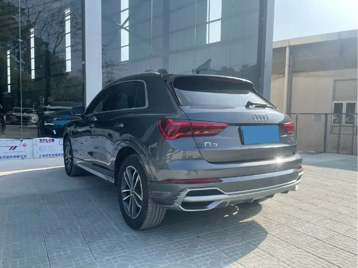 2023 Audi Q3 1.4T 150HP L4 7DCT,autocango,china used car exporter,china ev exporter,chinese used car exporter,chinese used ev exporter