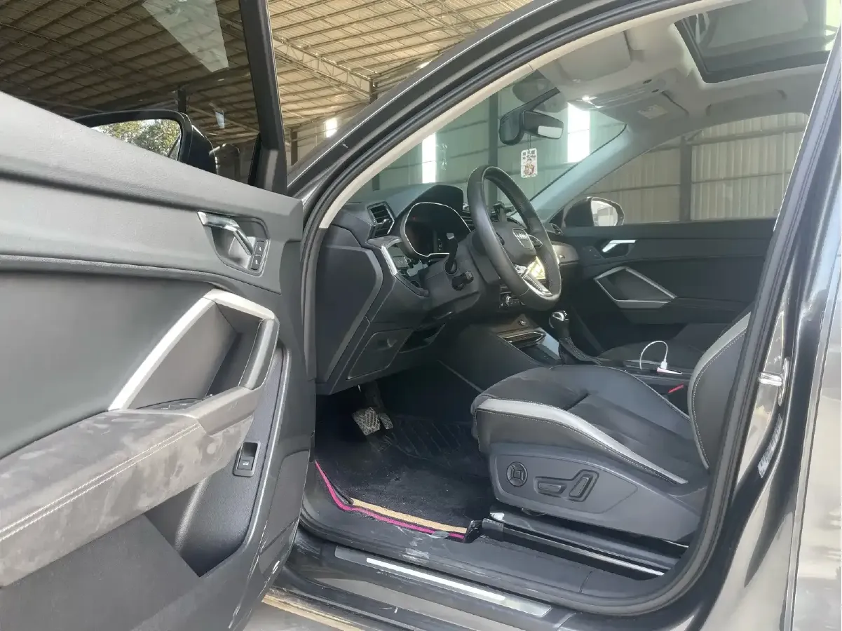 2023 Audi Q3 1.4T 150HP L4 7DCT,autocango,china used car exporter,china ev exporter,chinese used car exporter,chinese used ev exporter