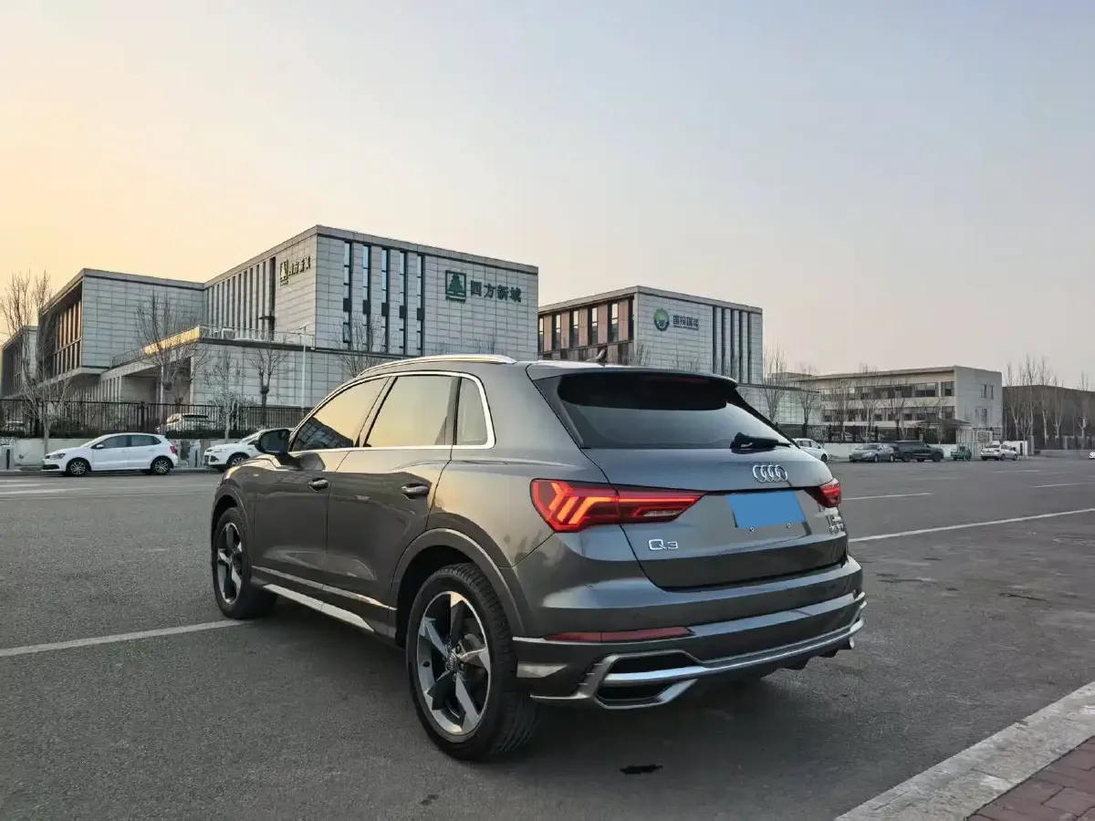2020 Audi Q3 1.4T 150HP L4 7DCT,autocango,china used car exporter,china ev exporter,chinese used car exporter,chinese used ev exporter