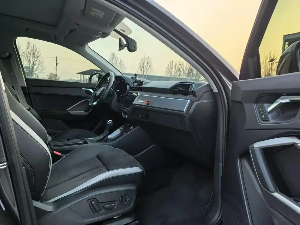 2020 Audi Q3 1.4T 150HP L4 7DCT,autocango,china used car exporter,china ev exporter,chinese used car exporter,chinese used ev exporter