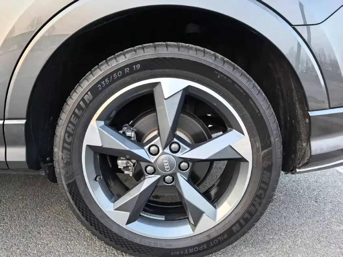 2020 Audi Q3 1.4T 150HP L4 7DCT,autocango,china used car exporter,china ev exporter,chinese used car exporter,chinese used ev exporter