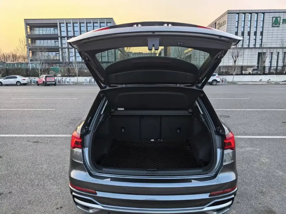 2020 Audi Q3 1.4T 150HP L4 7DCT,autocango,china used car exporter,china ev exporter,chinese used car exporter,chinese used ev exporter