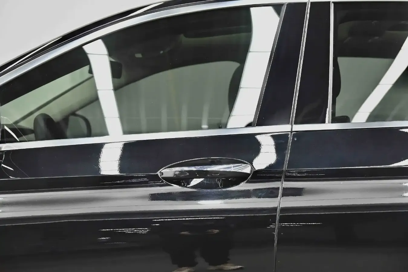 2023 Mercedes-Benz E Class 2.0T 211HP L4 9AT PHEV 25.4KWH,autocango,china used car exporter,china ev exporter,chinese used car exporter,chinese used ev exporter