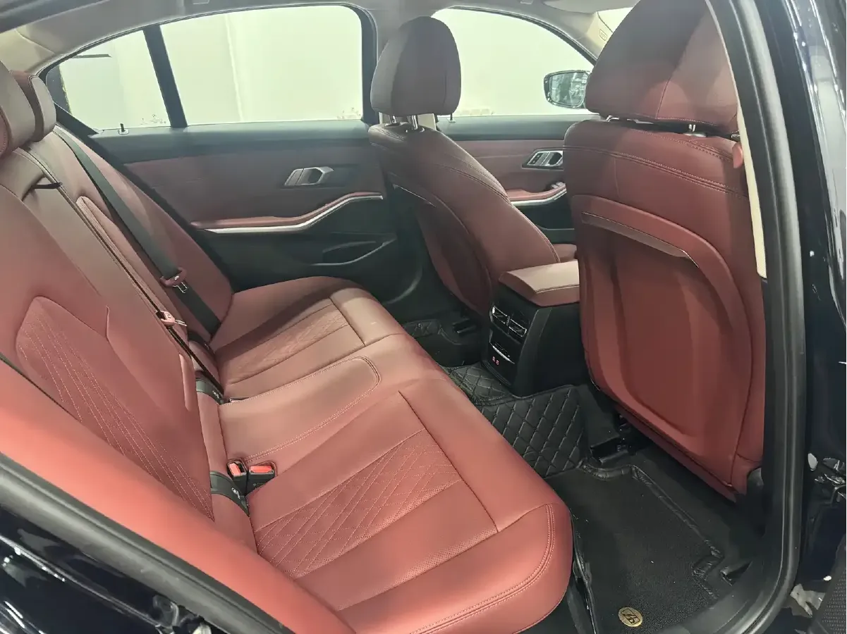 2025 BMW 3 Series 2.0T 184HP L4 8AT,autocango,china used car exporter,china ev exporter,chinese used car exporter,chinese used ev exporter