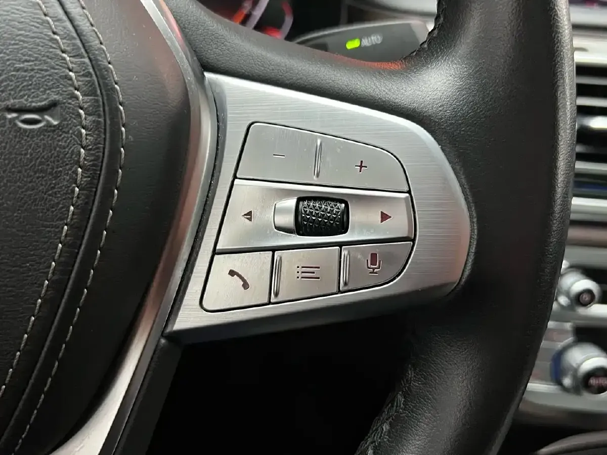 2021 BMW 7 Series 2.0T 265HP L4 8AT,autocango,china used car exporter,china ev exporter,chinese used car exporter,chinese used ev exporter