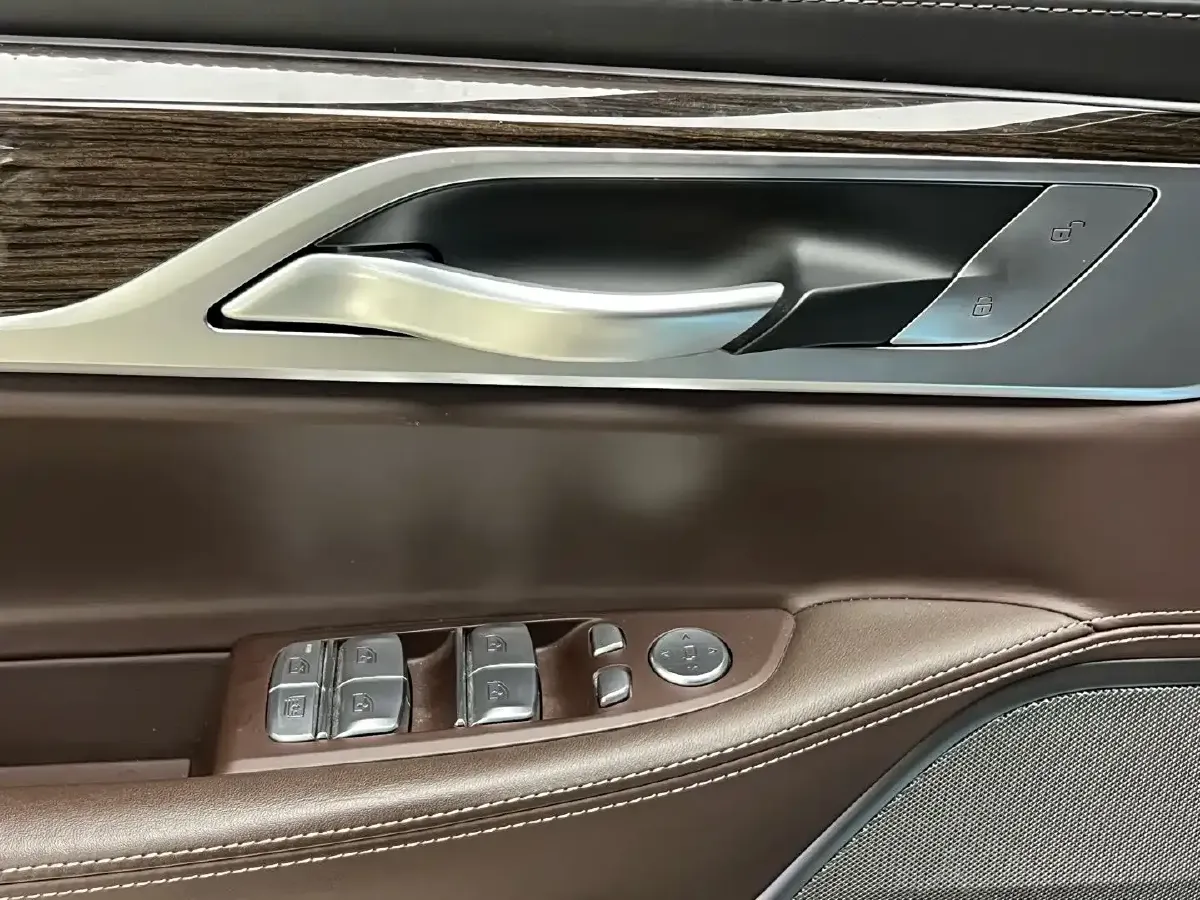 2021 BMW 7 Series 2.0T 265HP L4 8AT,autocango,china used car exporter,china ev exporter,chinese used car exporter,chinese used ev exporter