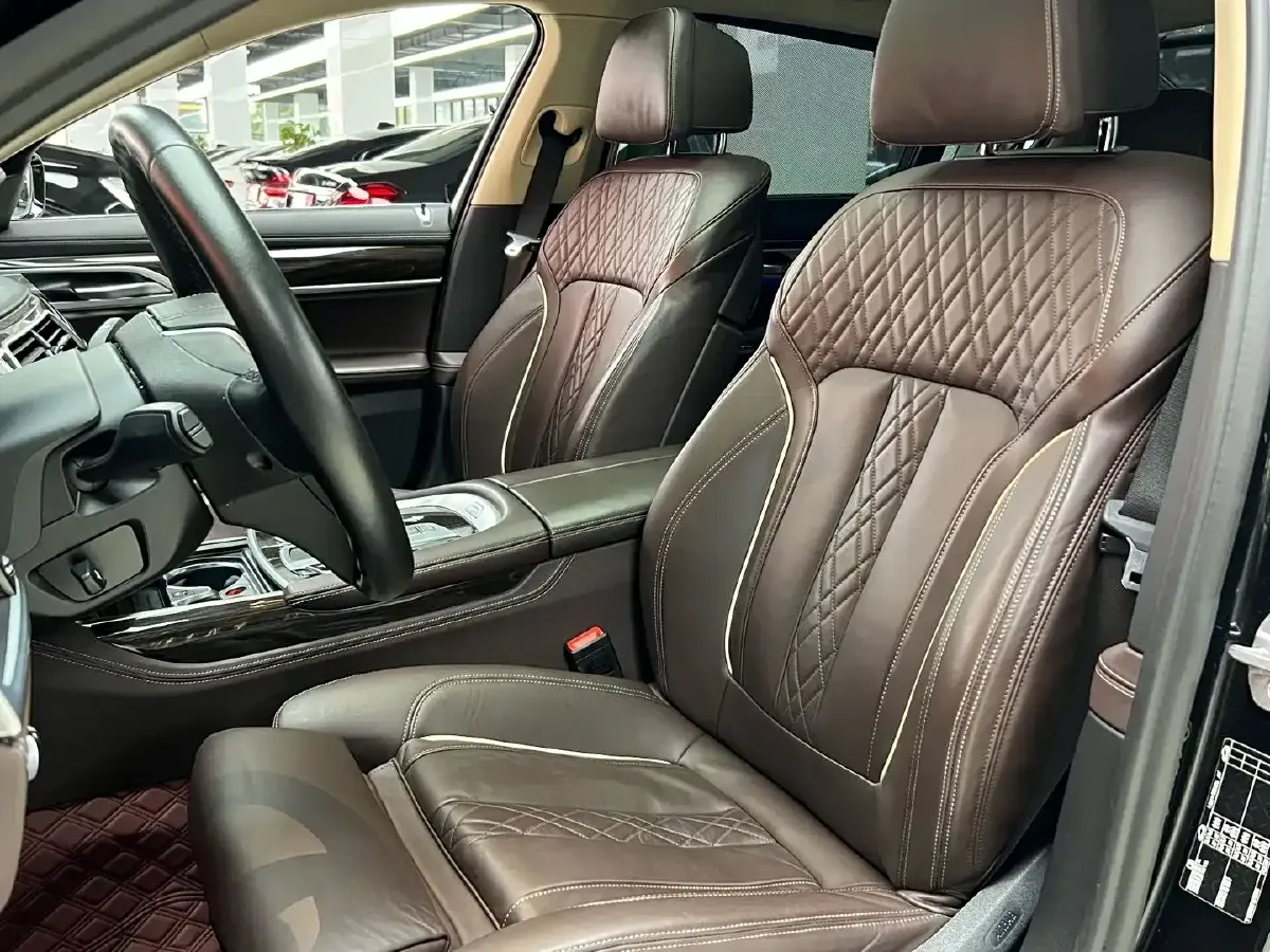 2021 BMW 7 Series 2.0T 265HP L4 8AT,autocango,china used car exporter,china ev exporter,chinese used car exporter,chinese used ev exporter