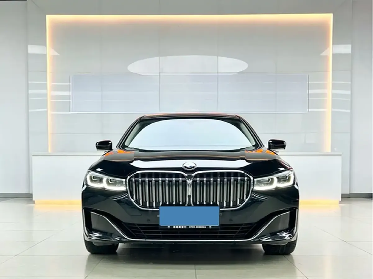 2021 BMW 7 Series 2.0T 265HP L4 8AT,autocango,china used car exporter,china ev exporter,chinese used car exporter,chinese used ev exporter