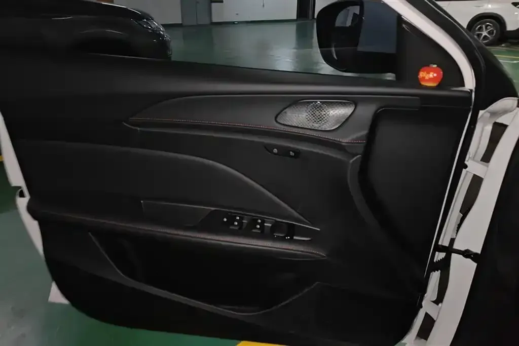 2025 MG 5 1.5L 129HP L4 CVT,autocango,china used car exporter,china ev exporter,chinese used car exporter,chinese used ev exporter