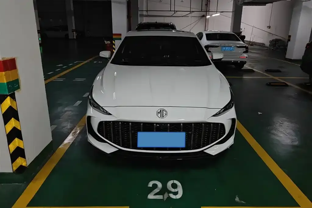 2025 MG 5 1.5L 129HP L4 CVT,autocango,china used car exporter,china ev exporter,chinese used car exporter,chinese used ev exporter