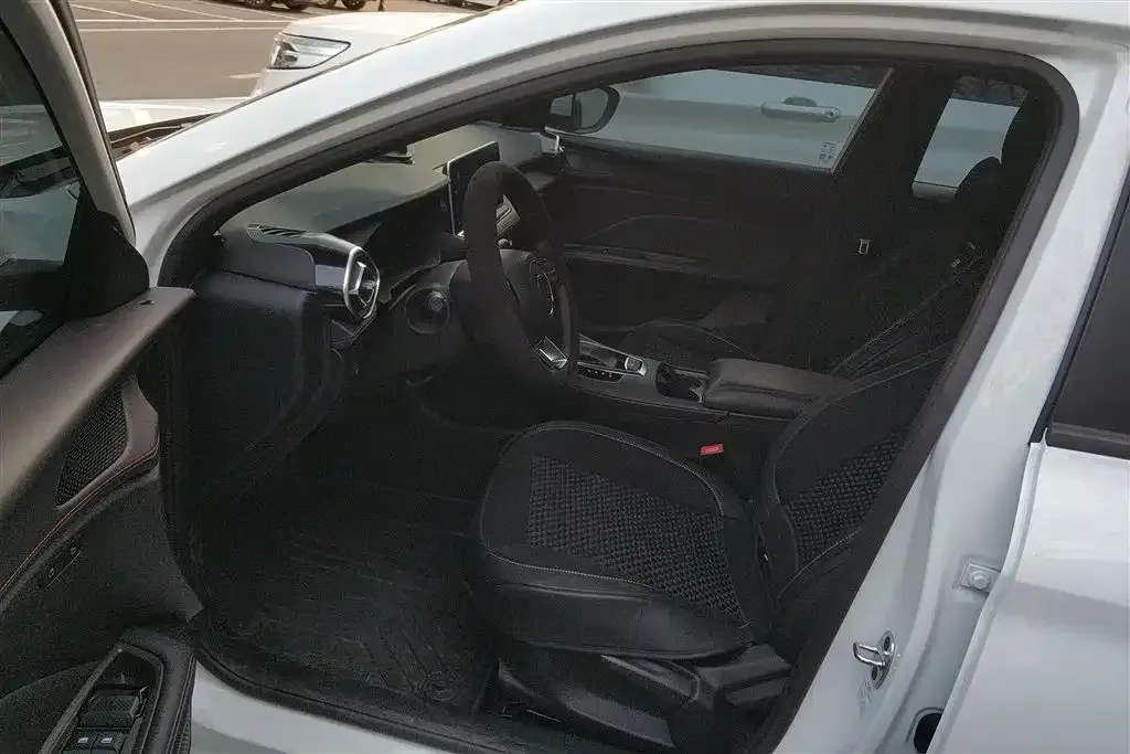 2025 MG 5 1.5L 129HP L4 CVT,autocango,china used car exporter,china ev exporter,chinese used car exporter,chinese used ev exporter