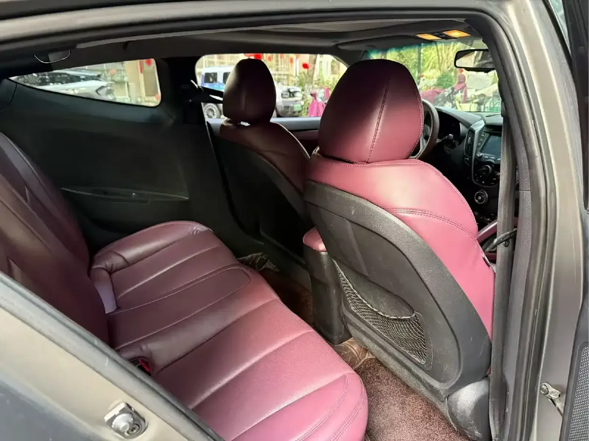 2012 Hyundai Veloster 1.6T 204HP L4 6AT,autocango,china used car exporter,china ev exporter,chinese used car exporter,chinese used ev exporter