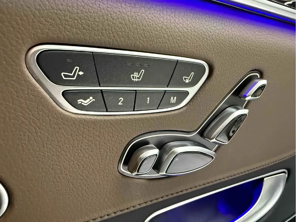 2020 Mercedes-Benz S Class 3.0T 367HP L6 9AT,autocango,china used car exporter,china ev exporter,chinese used car exporter,chinese used ev exporter