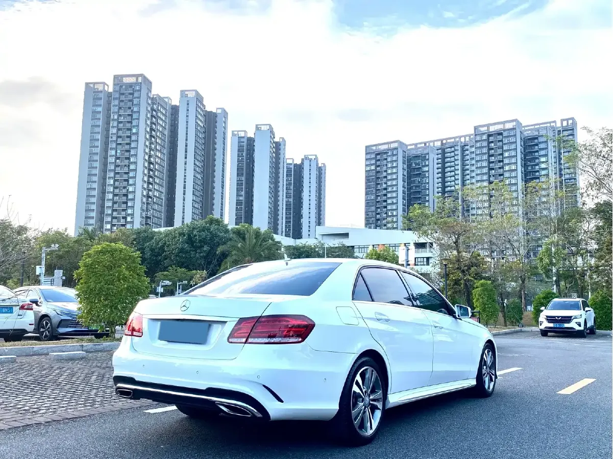 2015 Mercedes-Benz E Class 2.0T 211HP L4 7AT,autocango,china used car exporter,china ev exporter,chinese used car exporter,chinese used ev exporter