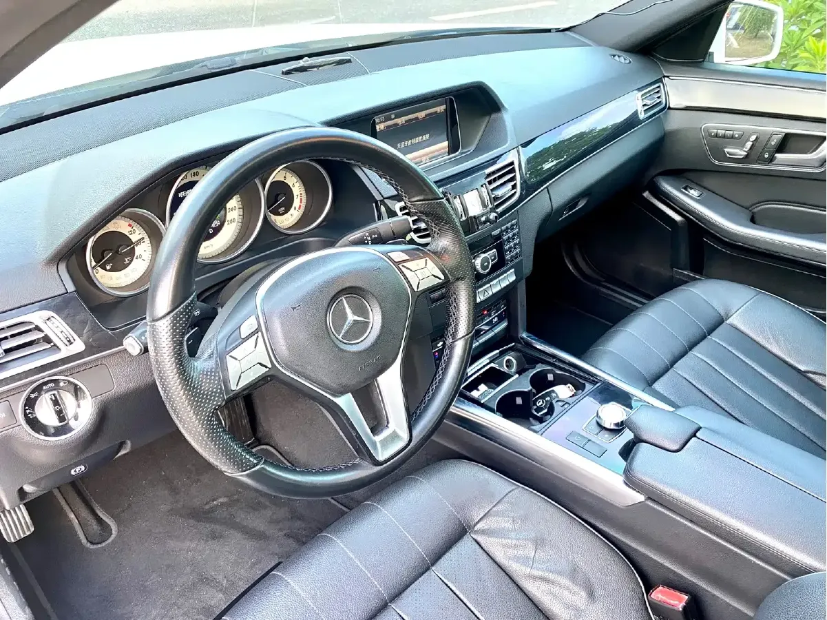 2015 Mercedes-Benz E Class 2.0T 211HP L4 7AT,autocango,china used car exporter,china ev exporter,chinese used car exporter,chinese used ev exporter