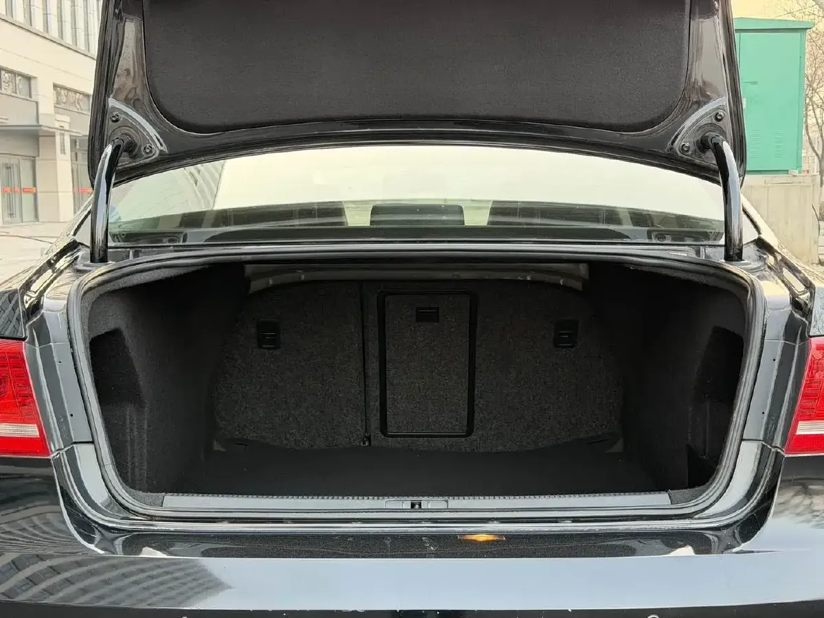 2016 Volkswagen Magotan 1.8T 160HP L4 7DCT,autocango,china used car exporter,china ev exporter,chinese used car exporter,chinese used ev exporter