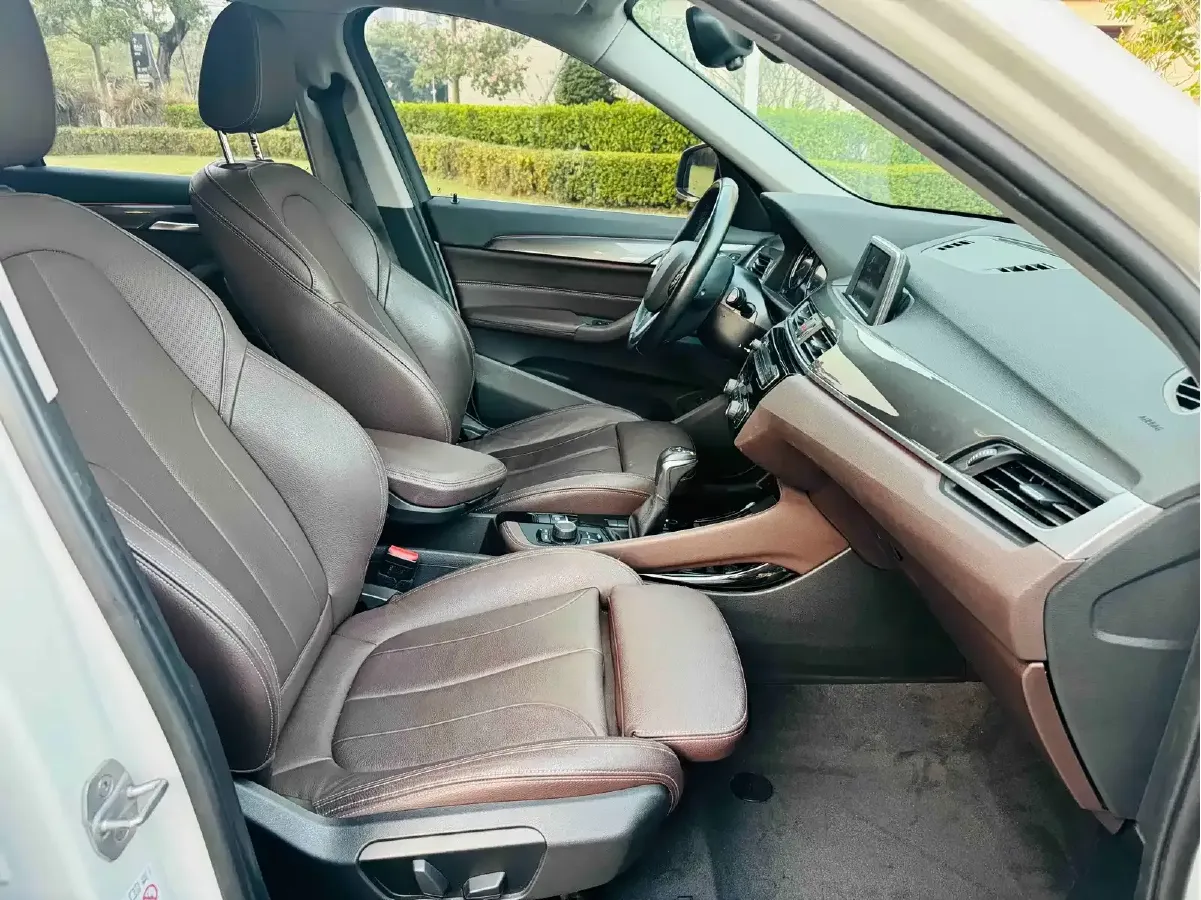 2019 BMW X1 1.5T 136HP L3 6AT,autocango,china used car exporter,china ev exporter,chinese used car exporter,chinese used ev exporter