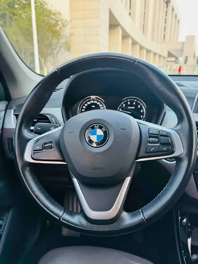 2019 BMW X1 1.5T 136HP L3 6AT,autocango,china used car exporter,china ev exporter,chinese used car exporter,chinese used ev exporter