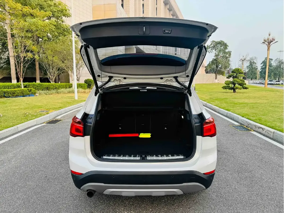 2019 BMW X1 1.5T 136HP L3 6AT,autocango,china used car exporter,china ev exporter,chinese used car exporter,chinese used ev exporter