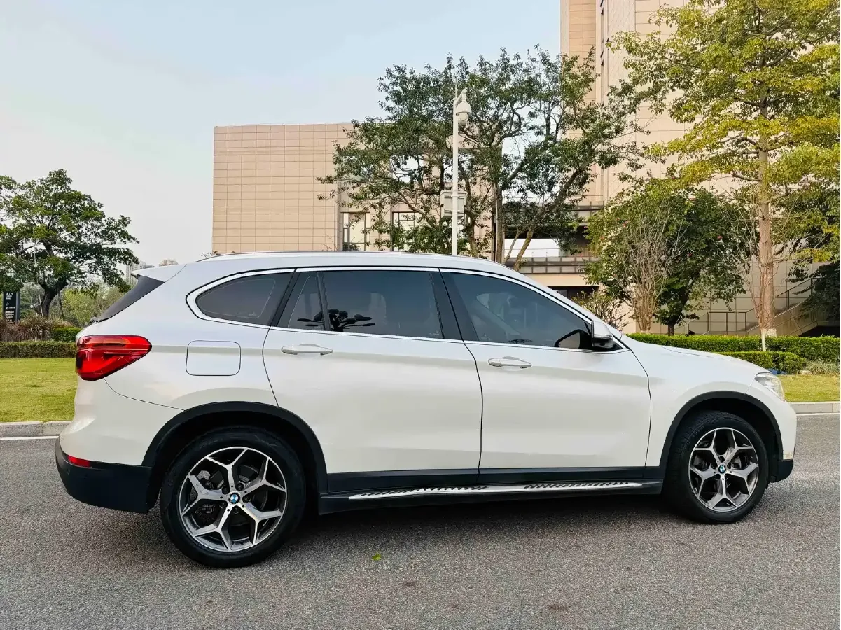 2019 BMW X1 1.5T 136HP L3 6AT,autocango,china used car exporter,china ev exporter,chinese used car exporter,chinese used ev exporter