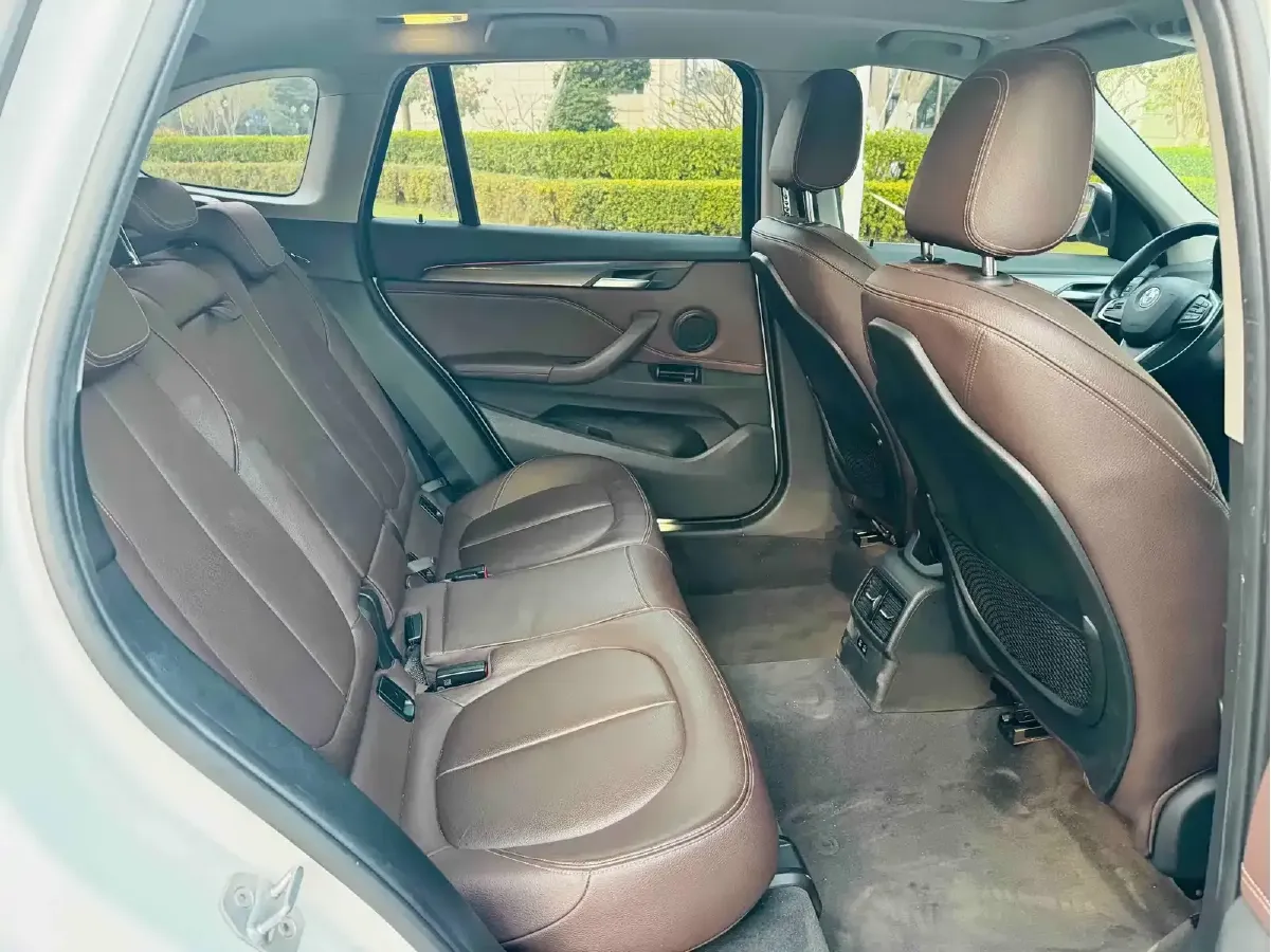2019 BMW X1 1.5T 136HP L3 6AT,autocango,china used car exporter,china ev exporter,chinese used car exporter,chinese used ev exporter