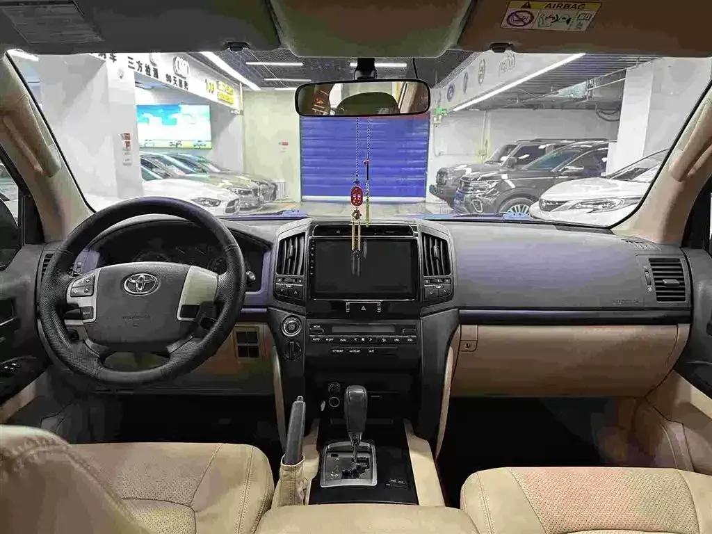 2015 Toyota Land Cruiser 4.0L 275HP V6 5AT,autocango,china used car exporter,china ev exporter,chinese used car exporter,chinese used ev exporter