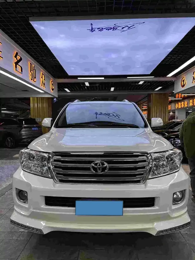 2015 Toyota Land Cruiser 4.0L 275HP V6 5AT,autocango,china used car exporter,china ev exporter,chinese used car exporter,chinese used ev exporter