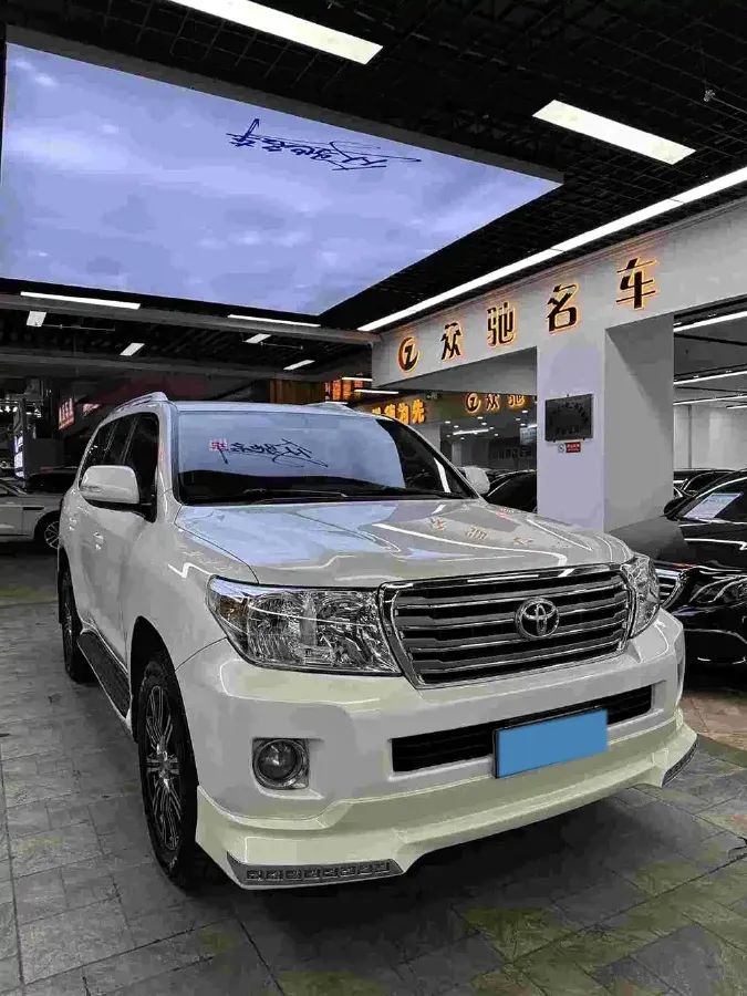 2015 Toyota Land Cruiser 4.0L 275HP V6 5AT,autocango,china used car exporter,china ev exporter,chinese used car exporter,chinese used ev exporter