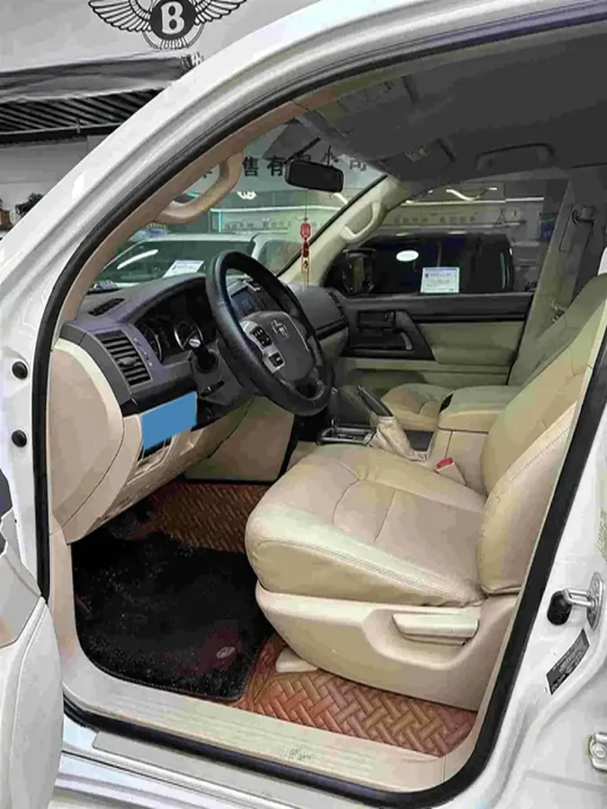 2015 Toyota Land Cruiser 4.0L 275HP V6 5AT,autocango,china used car exporter,china ev exporter,chinese used car exporter,chinese used ev exporter