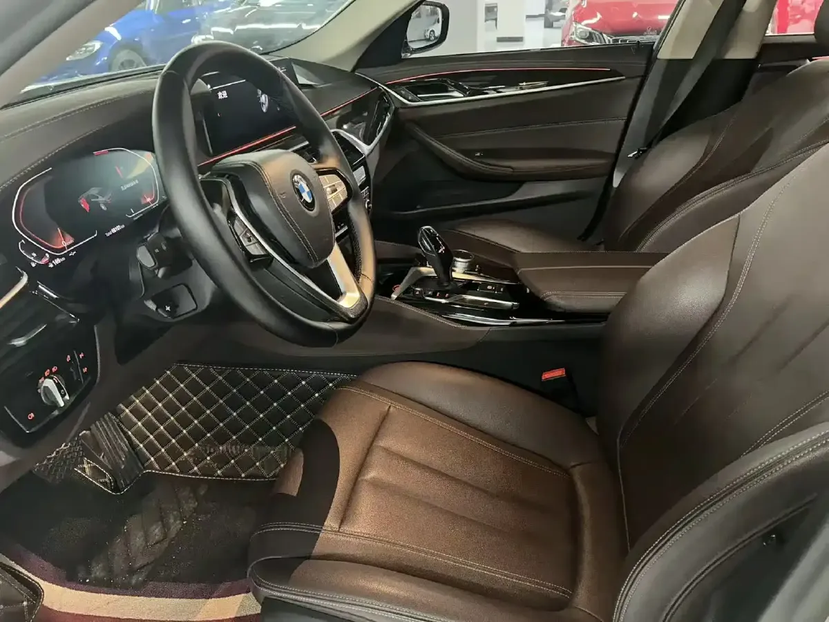 2020 BMW 5 Series 2.0T 184HP L4 8AT,autocango,china used car exporter,china ev exporter,chinese used car exporter,chinese used ev exporter