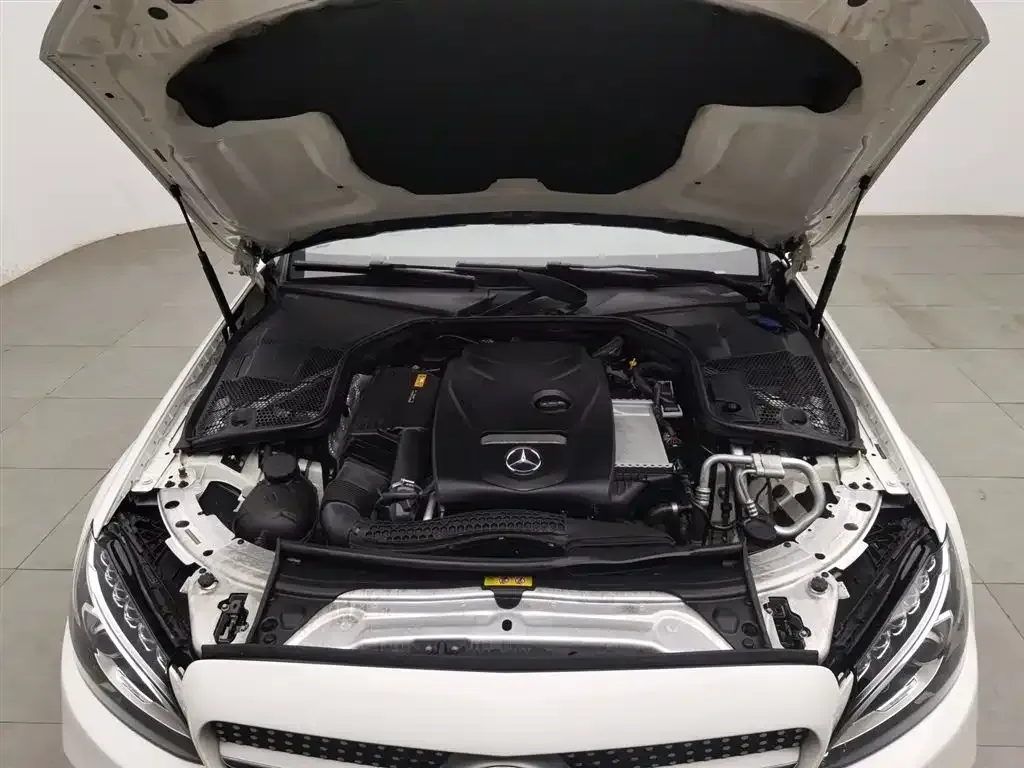 2017 Mercedes-Benz C Class 2.0T 184HP L4 7AT,autocango,china used car exporter,china ev exporter,chinese used car exporter,chinese used ev exporter