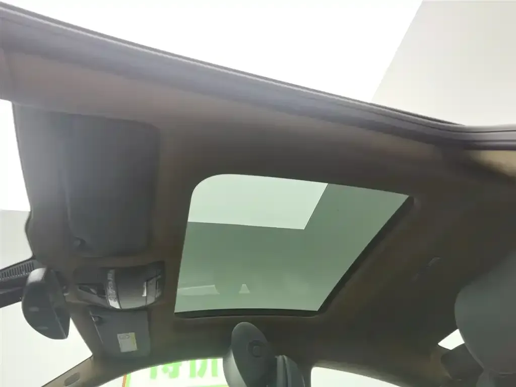 2017 Mercedes-Benz C Class 2.0T 184HP L4 7AT,autocango,china used car exporter,china ev exporter,chinese used car exporter,chinese used ev exporter