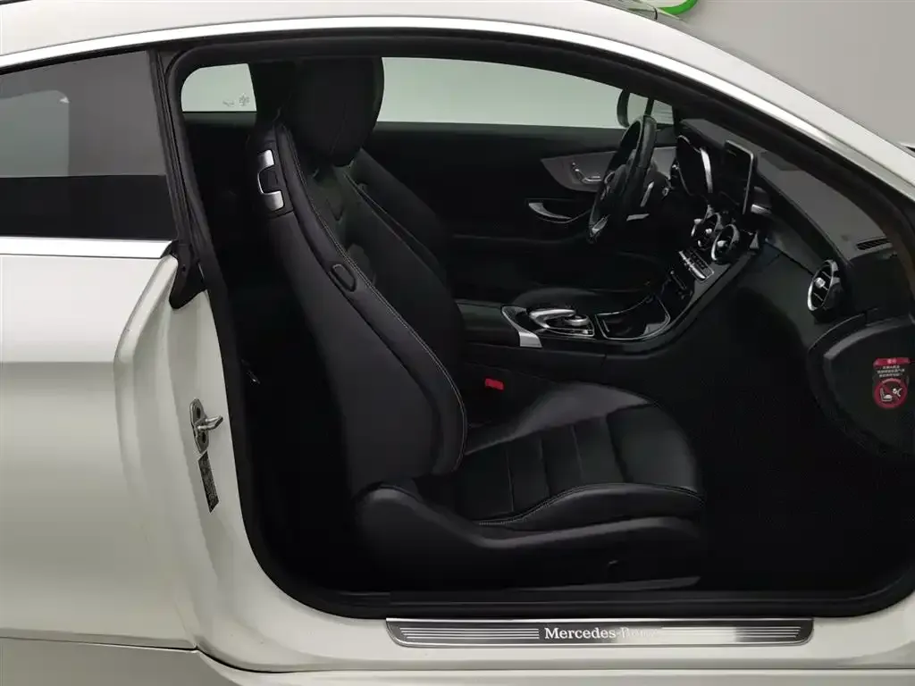 2017 Mercedes-Benz C Class 2.0T 184HP L4 7AT,autocango,china used car exporter,china ev exporter,chinese used car exporter,chinese used ev exporter