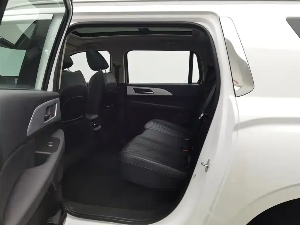 2023 Haval H5 2.0T 224HP L4 8AT,autocango,china used car exporter,china ev exporter,chinese used car exporter,chinese used ev exporter