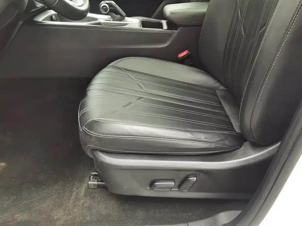 2023 Haval H5 2.0T 224HP L4 8AT,autocango,china used car exporter,china ev exporter,chinese used car exporter,chinese used ev exporter