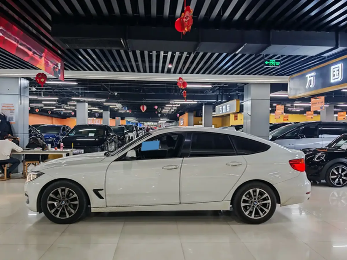 2013 BMW 3 Series GT 2.0T 184HP L4 8AT,autocango,china used car exporter,china ev exporter,chinese used car exporter,chinese used ev exporter