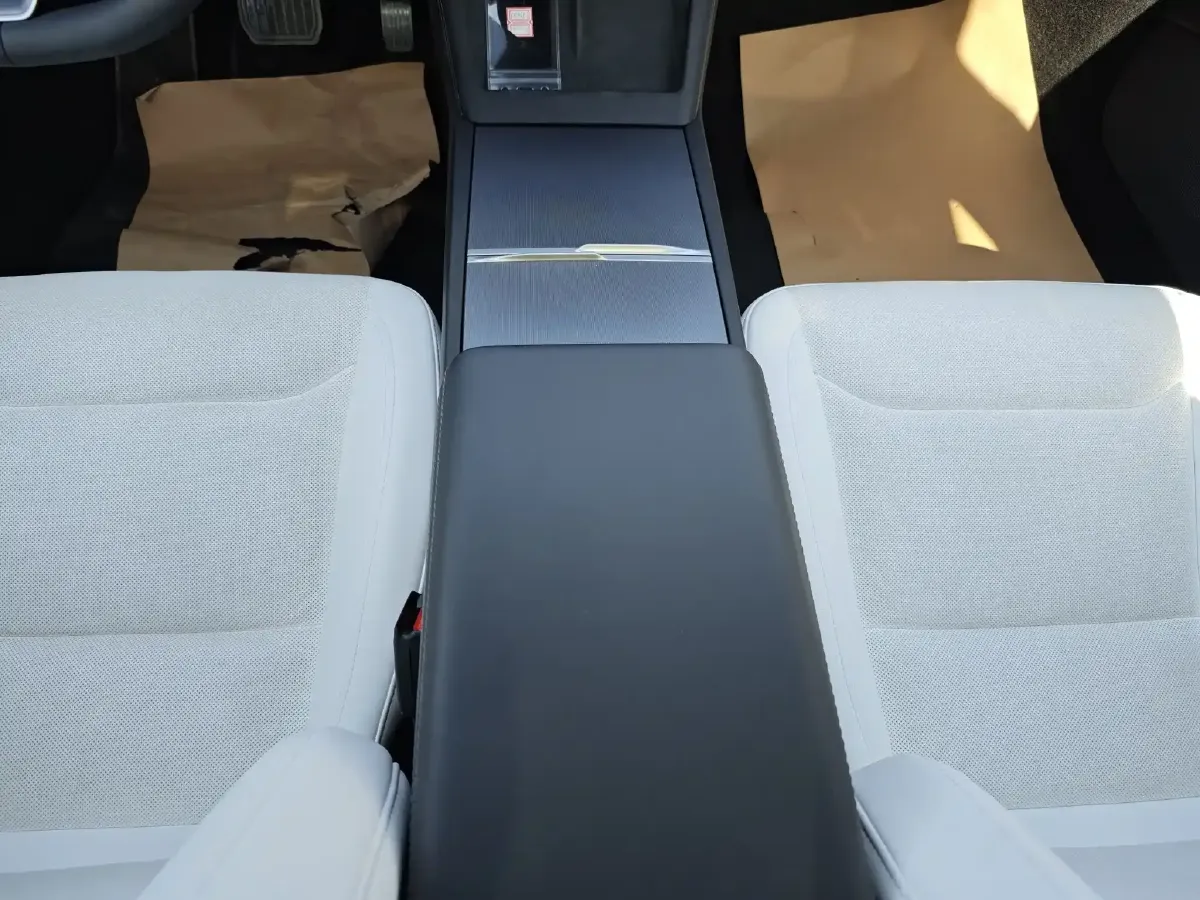 2023 Tesla Model 3 BEV 60KWH,autocango,china used car exporter,china ev exporter,chinese used car exporter,chinese used ev exporter