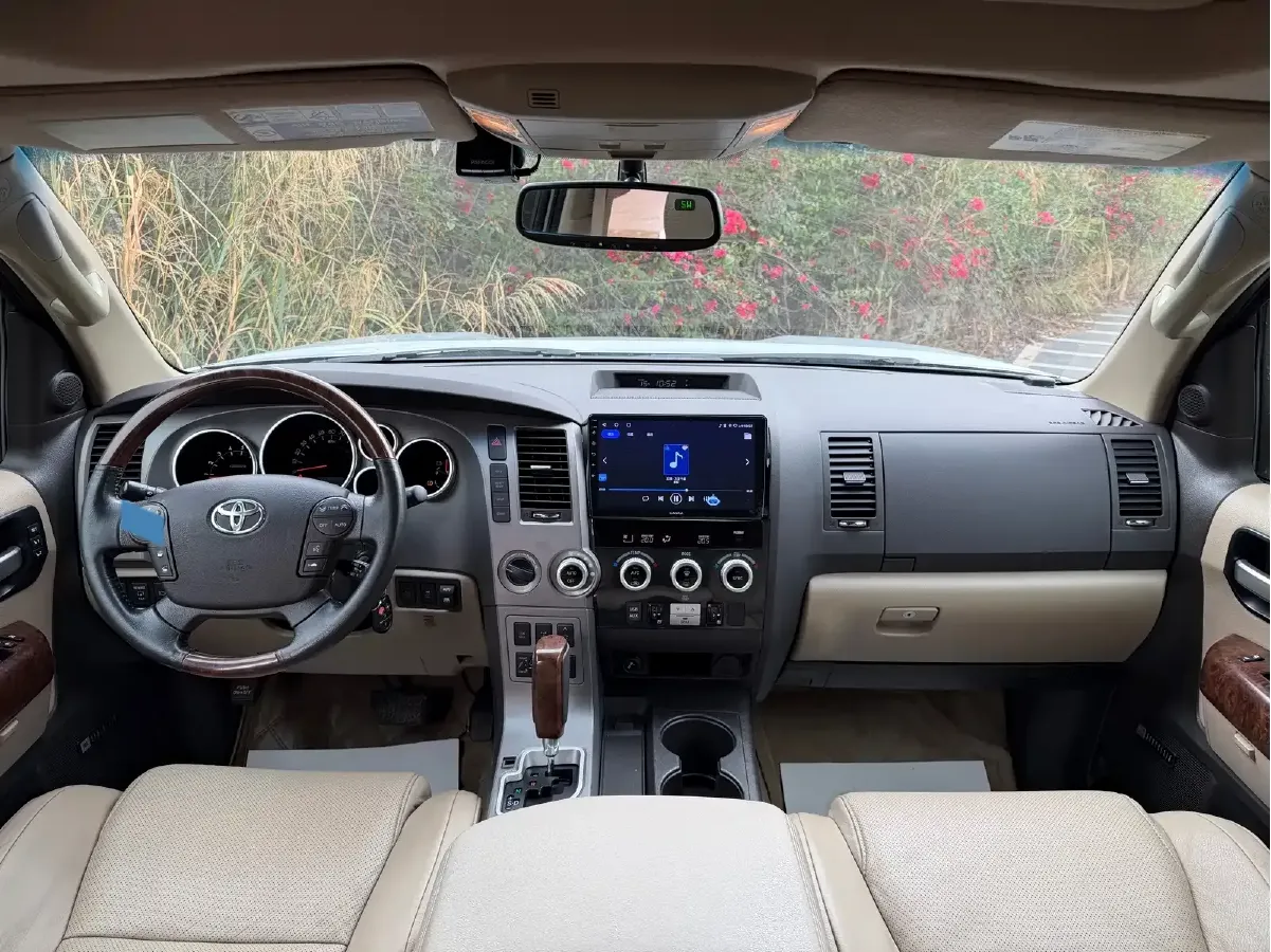 2010 Toyota Sequoia 5.7L 386HP V8 6AT,autocango,china used car exporter,china ev exporter,chinese used car exporter,chinese used ev exporter