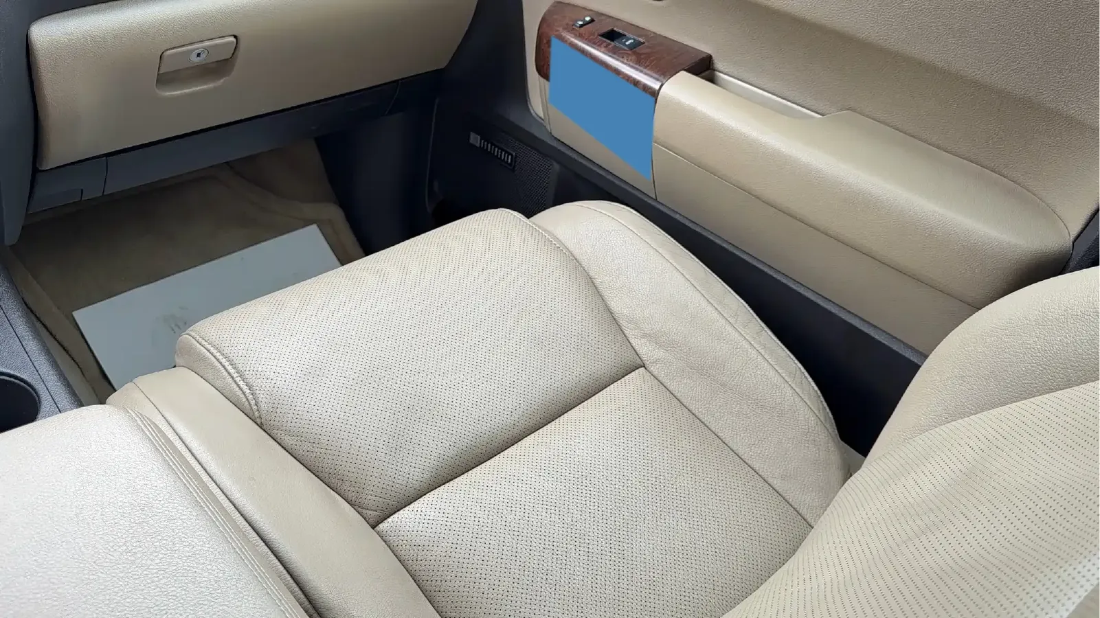 2010 Toyota Sequoia 5.7L 386HP V8 6AT,autocango,china used car exporter,china ev exporter,chinese used car exporter,chinese used ev exporter