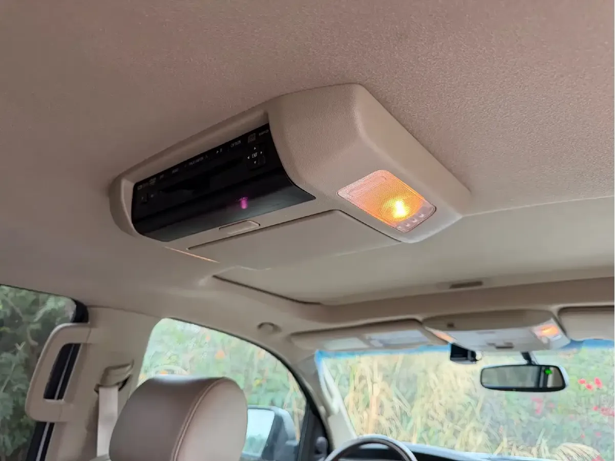 2010 Toyota Sequoia 5.7L 386HP V8 6AT,autocango,china used car exporter,china ev exporter,chinese used car exporter,chinese used ev exporter