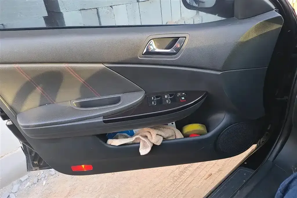 2013 BYD G6 2.0L 140HP L4 5MT,autocango,china used car exporter,china ev exporter,chinese used car exporter,chinese used ev exporter