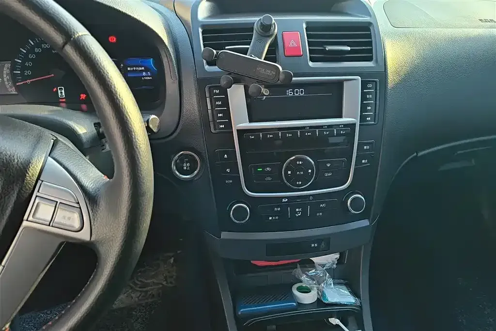 2013 BYD G6 2.0L 140HP L4 5MT,autocango,china used car exporter,china ev exporter,chinese used car exporter,chinese used ev exporter