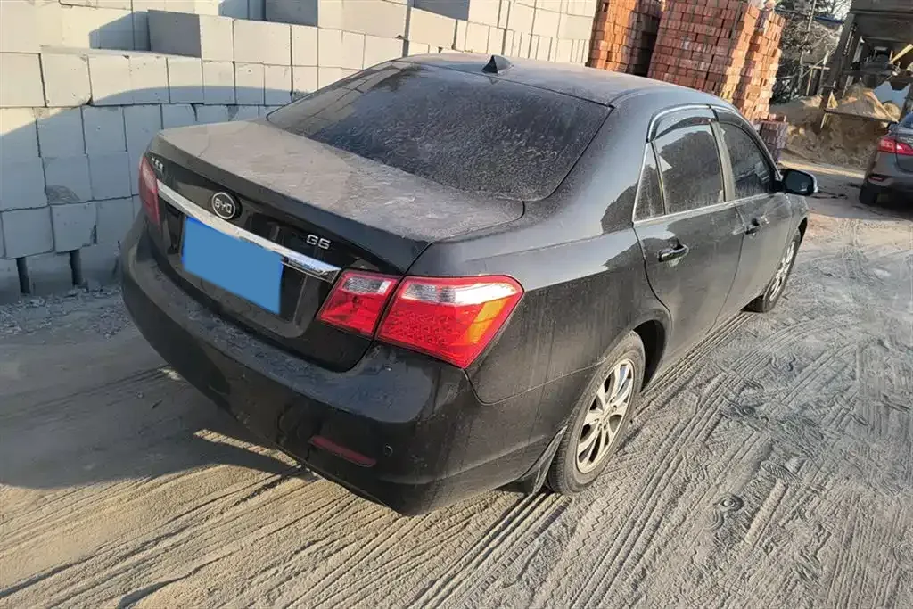 2013 BYD G6 2.0L 140HP L4 5MT,autocango,china used car exporter,china ev exporter,chinese used car exporter,chinese used ev exporter