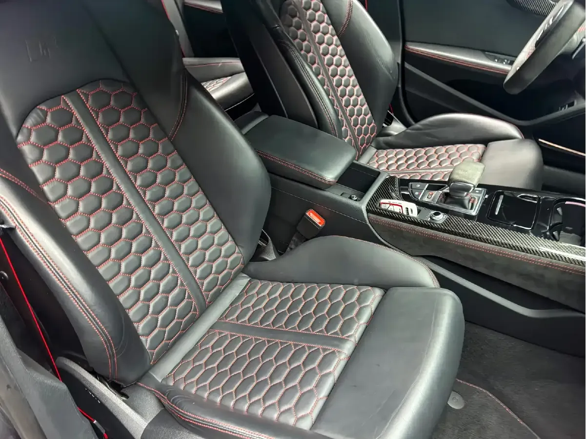 2023 Audi RS 5 2.9T 450HP V6 8AT,autocango,china used car exporter,china ev exporter,chinese used car exporter,chinese used ev exporter