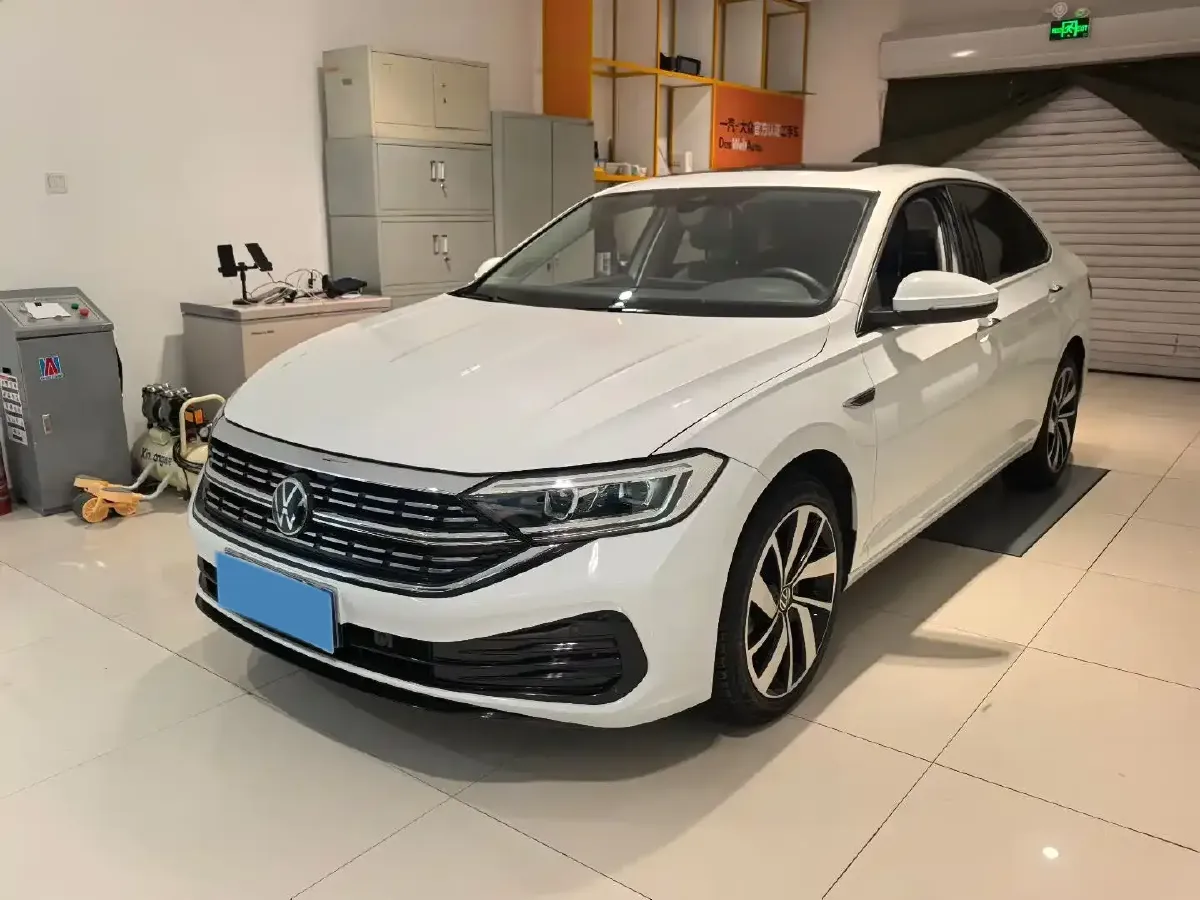 2023 Volkswagen Sagitar 1.5T 160HP L4 7DCT,autocango,china used car exporter,china ev exporter,chinese used car exporter,chinese used ev exporter