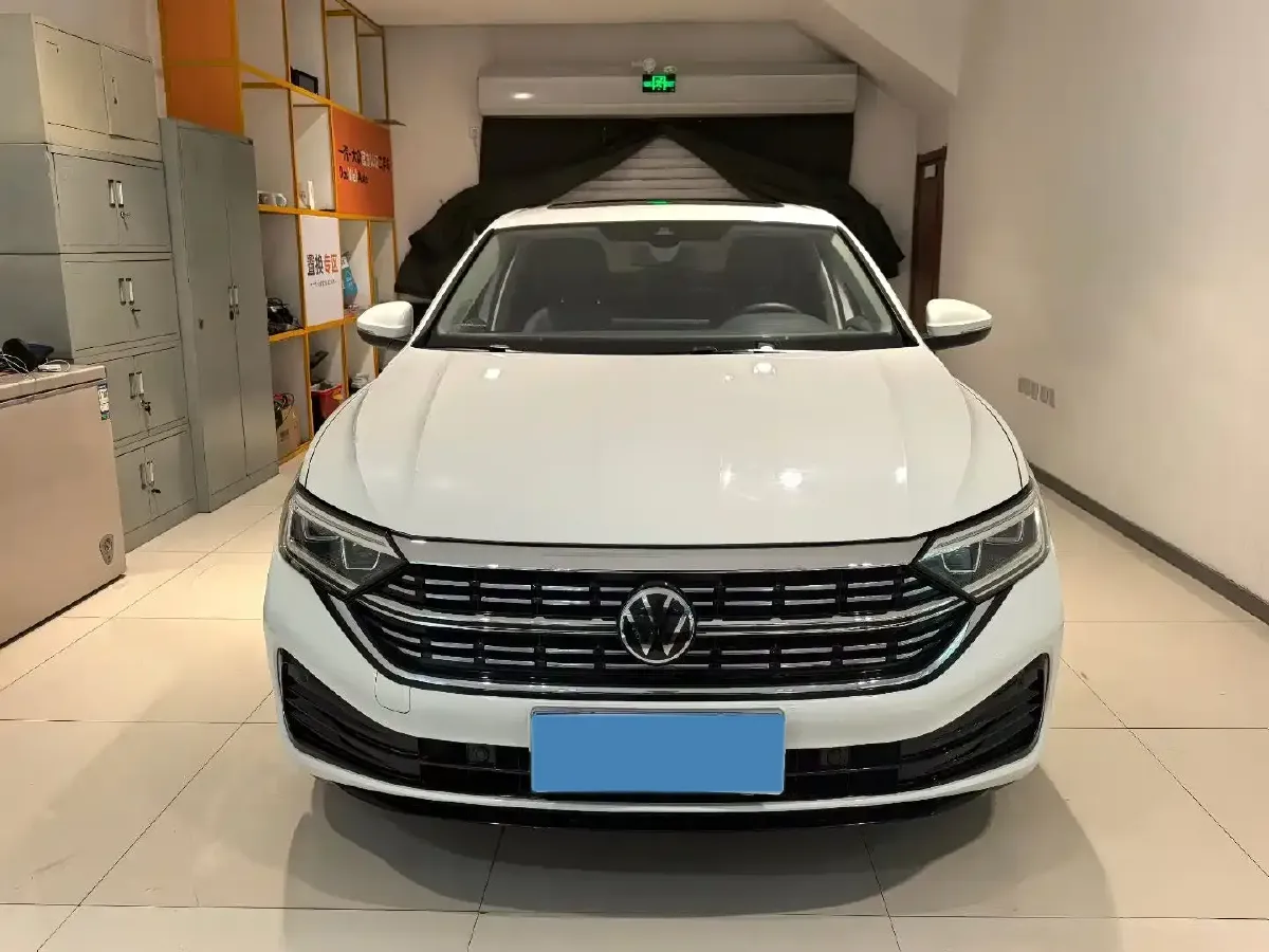 2023 Volkswagen Sagitar 1.5T 160HP L4 7DCT,autocango,china used car exporter,china ev exporter,chinese used car exporter,chinese used ev exporter