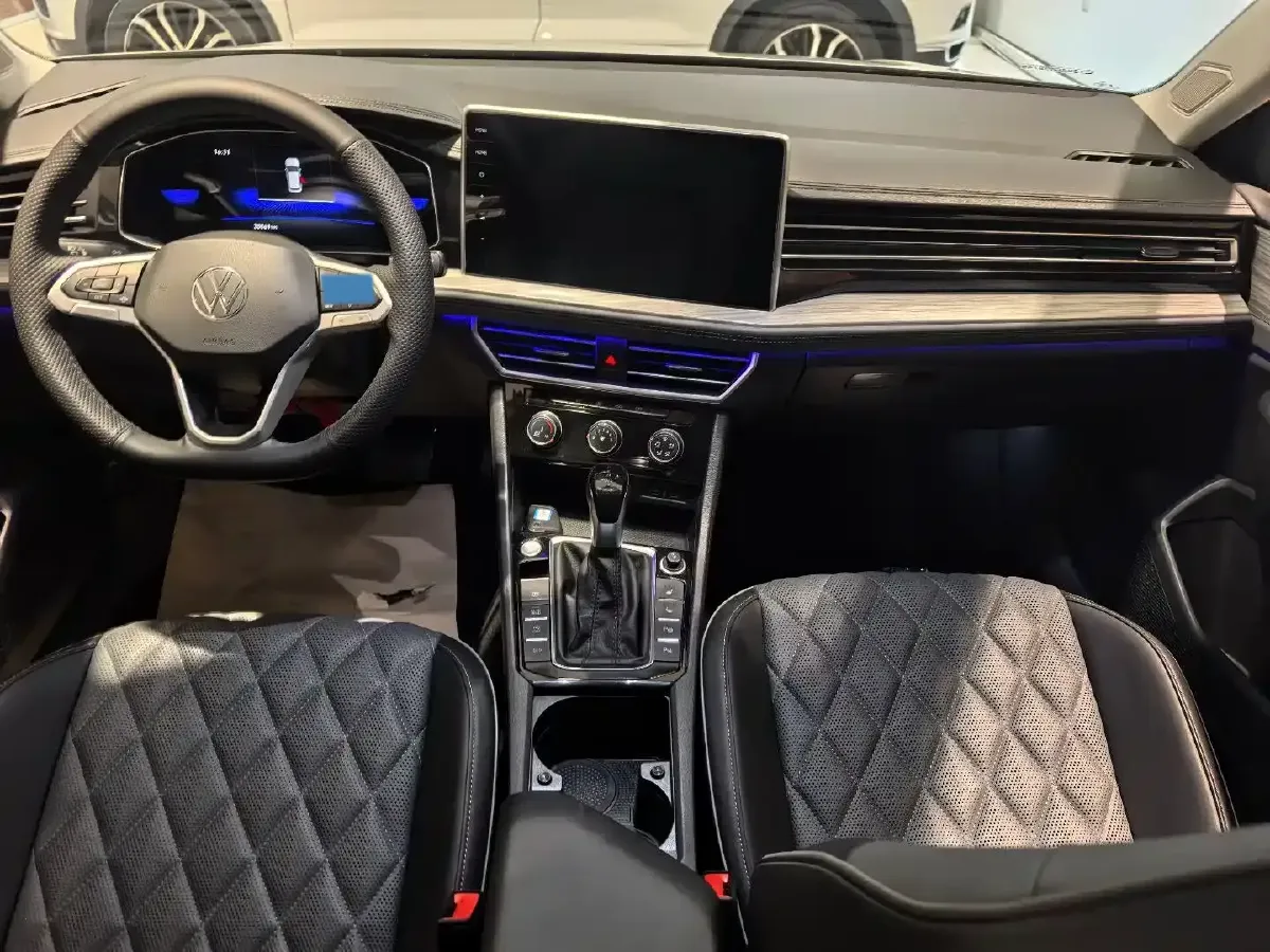 2023 Volkswagen Sagitar 1.5T 160HP L4 7DCT,autocango,china used car exporter,china ev exporter,chinese used car exporter,chinese used ev exporter