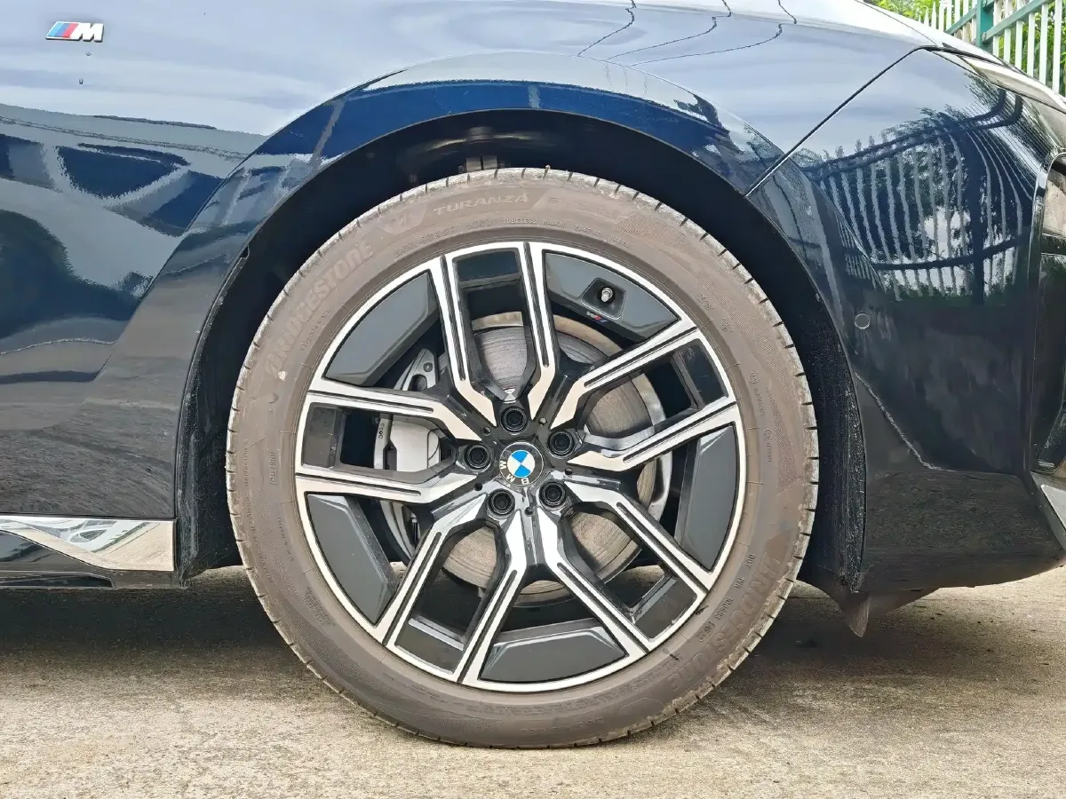 2023 BMW 7 Series 3.0T 272HP L6 8AT,autocango,china used car exporter,china ev exporter,chinese used car exporter,chinese used ev exporter