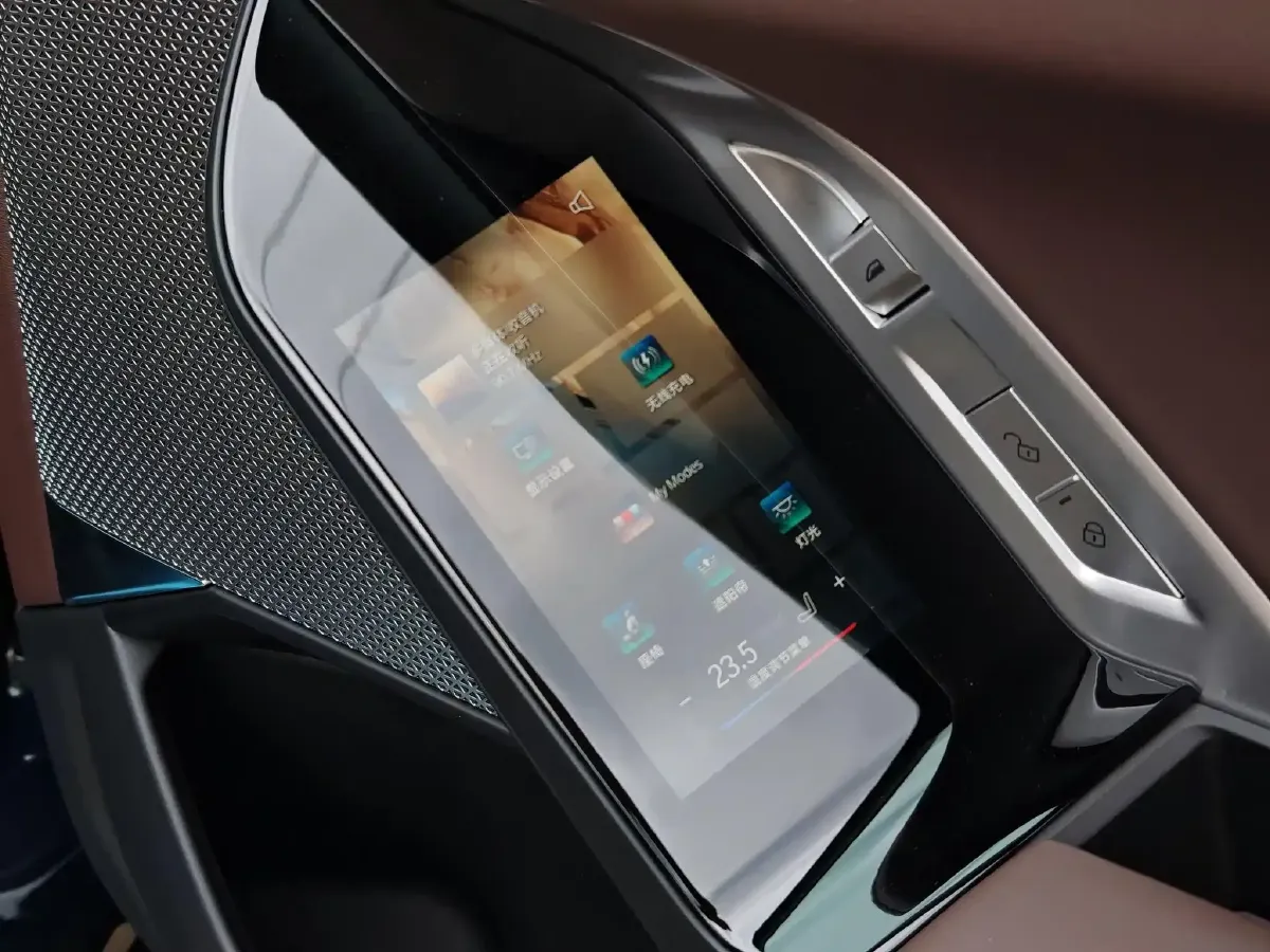 2023 BMW 7 Series 3.0T 272HP L6 8AT,autocango,china used car exporter,china ev exporter,chinese used car exporter,chinese used ev exporter