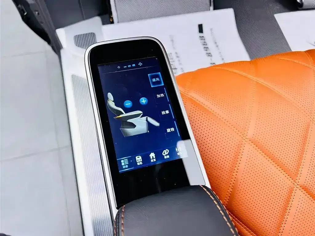 2024 Mercedes-Benz Vito 2.0T 231HP L4 9AT,autocango,china used car exporter,china ev exporter,chinese used car exporter,chinese used ev exporter